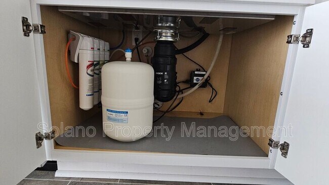 Building Photo - 1205 Niemann St