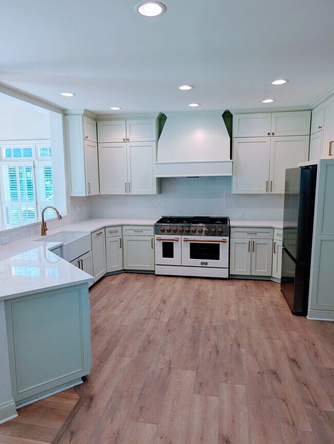 Building Photo - 9301 Grist Mill Ct