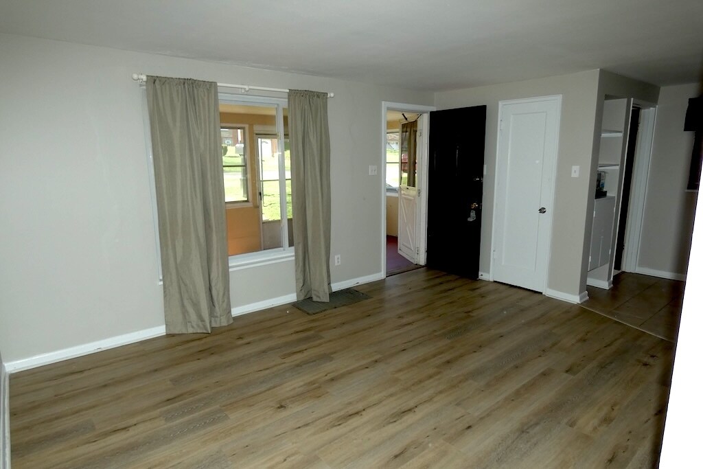 Building Photo - 3436 Brinway Dr
