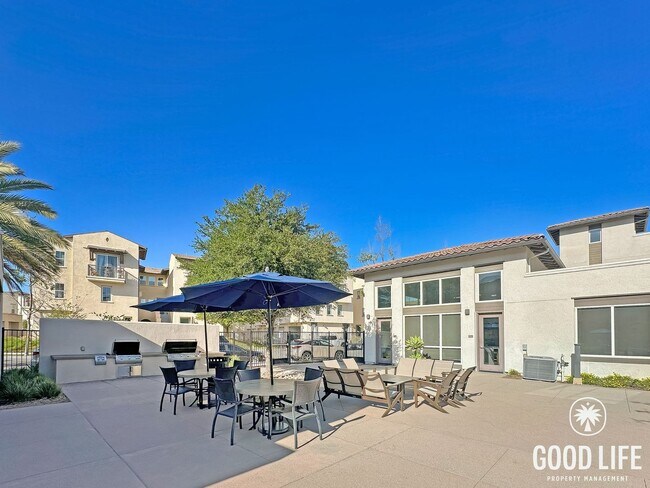 Building Photo - Luxury 3-Level 4BR Home | 1,696 Sq Ft | New Build San Diego Living