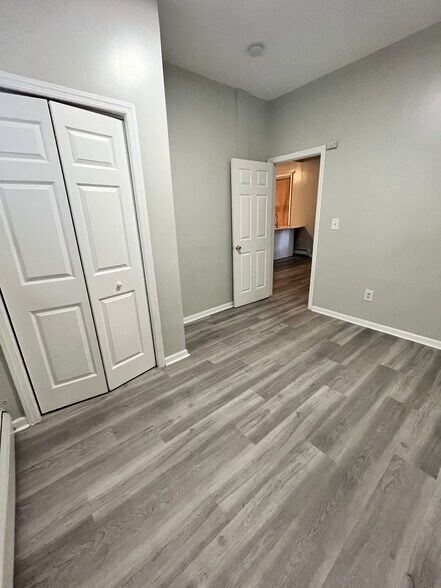 218 Bowers St 1 - 220 Bowers St