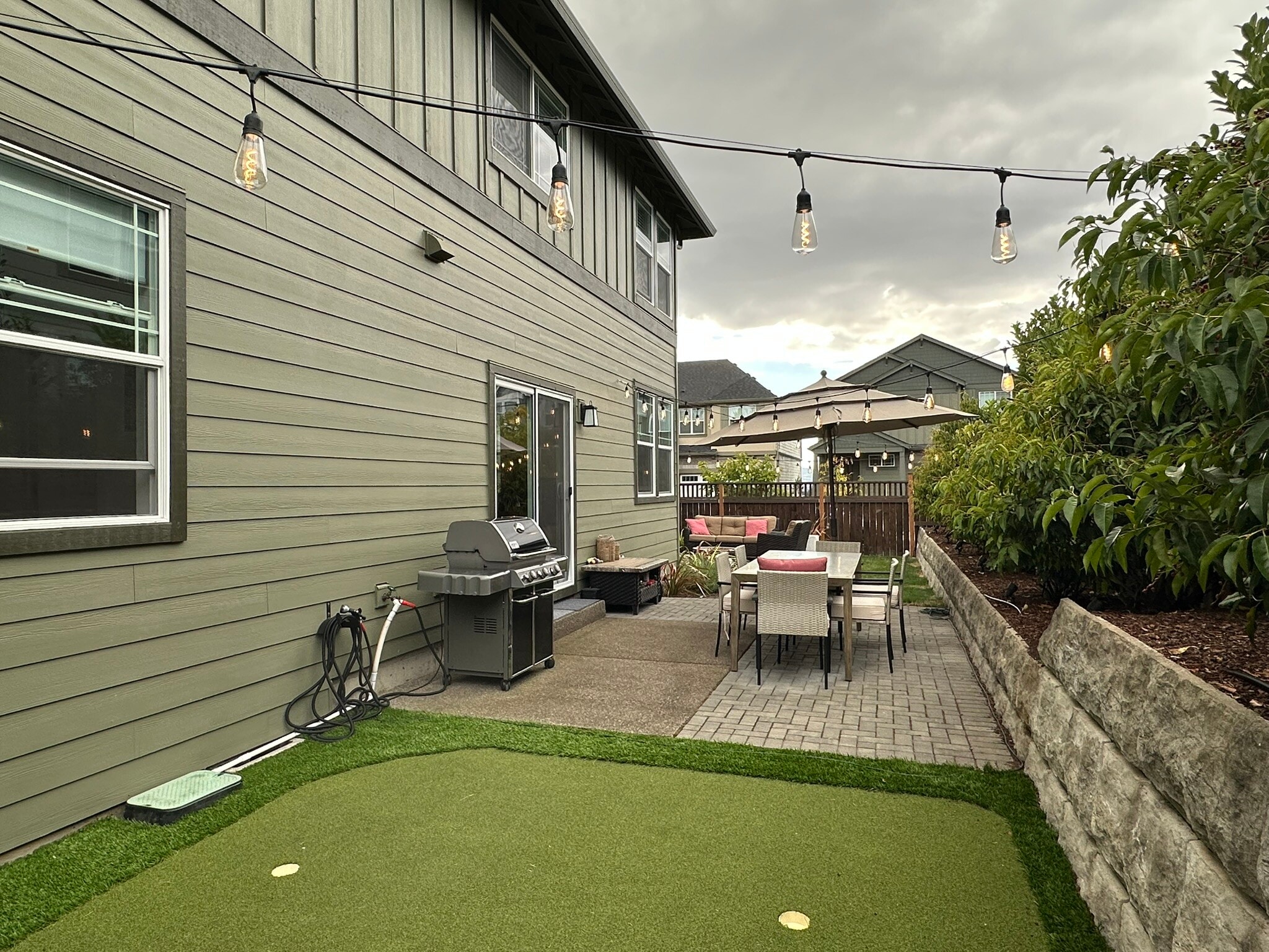 Building Photo - 16710 SW Darwin Loop