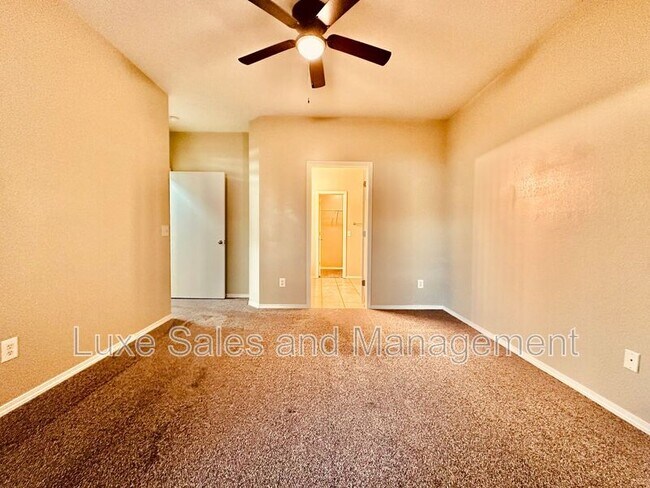Building Photo - 3615 Janus