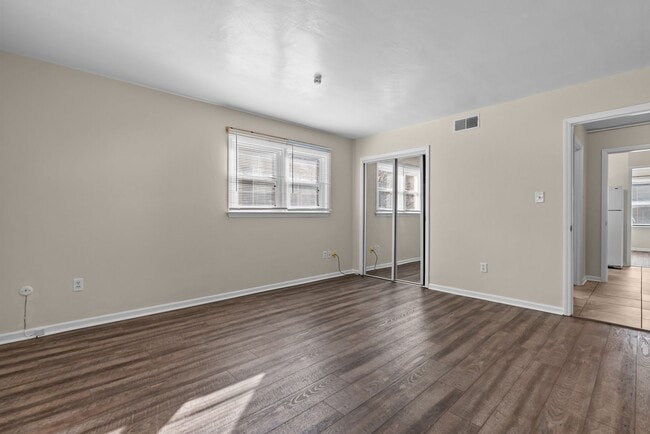 Building Photo - For Rent in Beautiful Chesapeake!