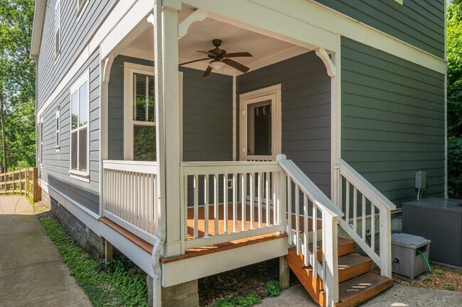 Building Photo - Beautiful 3-bed, 2.5-bath home offering 2,003 sq ft in the heart of East Nashville