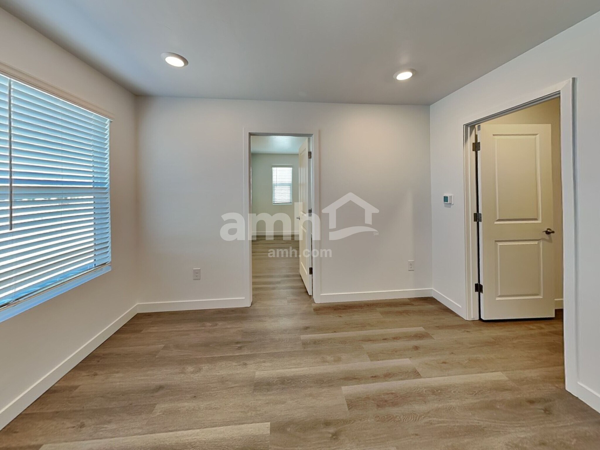 Building Photo - 6483 E Paseo Alga