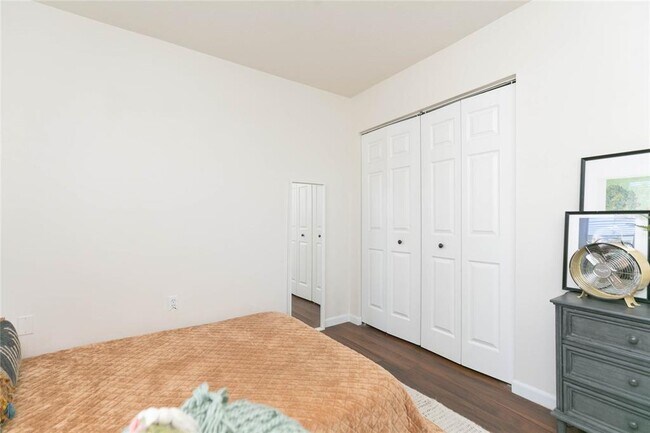 Building Photo - 1612 Berkshire Dr