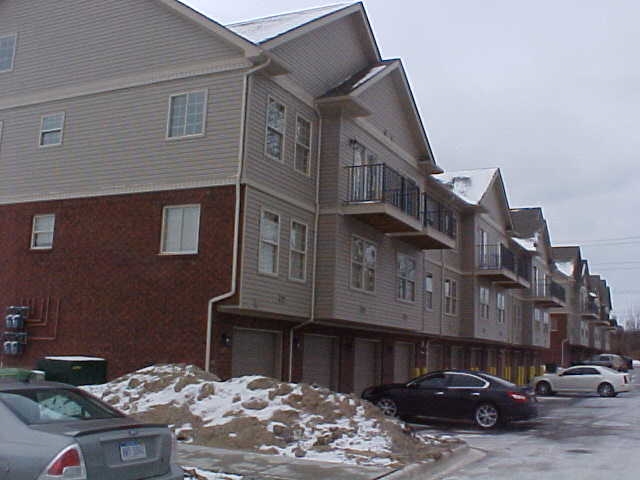 Building Photo - Villages of Capital Pointe