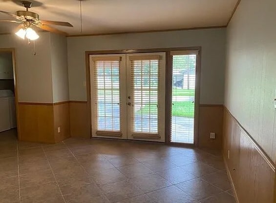 Building Photo - 2125 Shady Ln