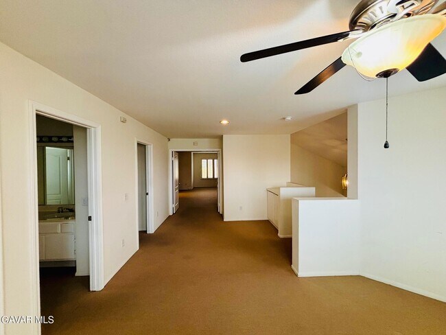 Building Photo - 3108 Tourmaline Ln