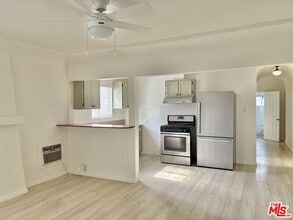 Building Photo - 3659 6th Ave