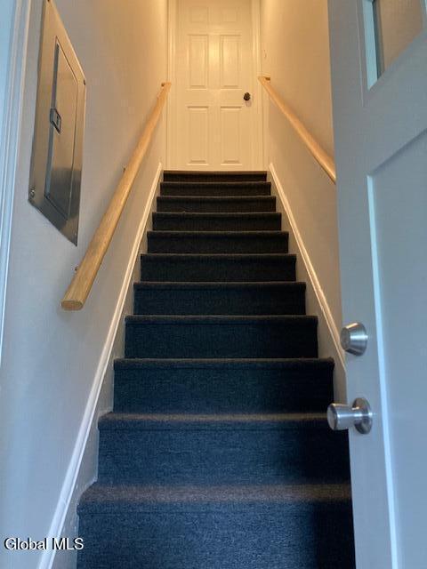 Building Photo - 4 Katherine Rd