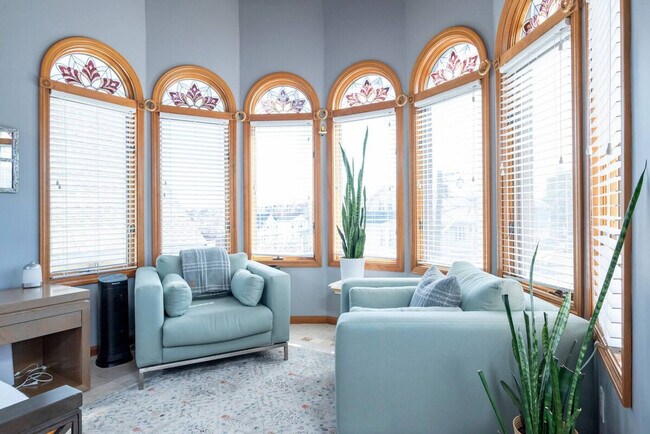 Building Photo - 152 Central Ave