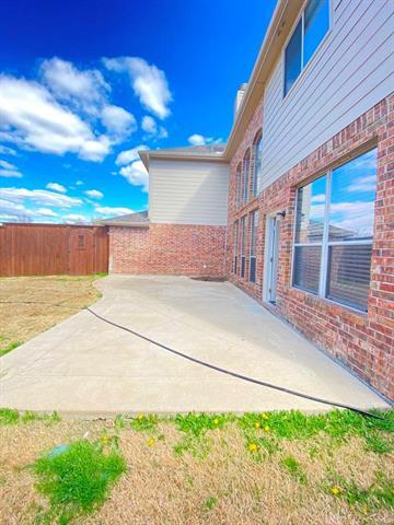Building Photo - 6204 Diamond Dr