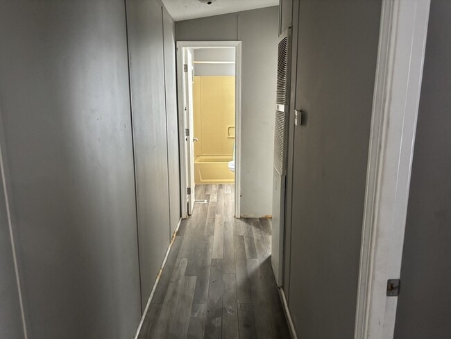 Building Photo - 1735 Blackhawk Dr