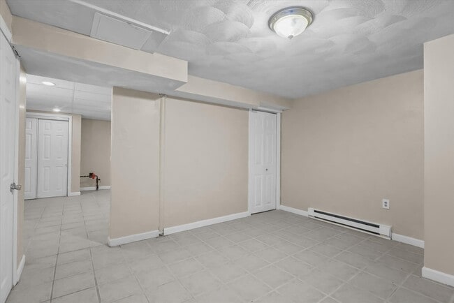 Building Photo - 61 Kathy Dr