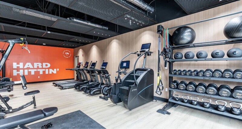 Building Photo - 267 Main St