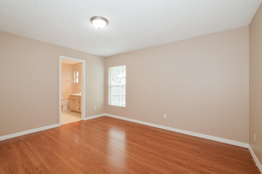 Building Photo - 1254 Countrywind Dr