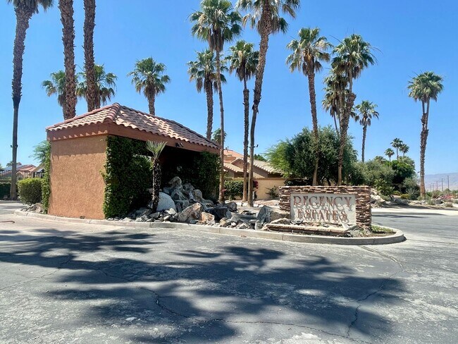 Building Photo - COMING SOON!!! GORGEOUS 3 Bedroom/2.5 Bathroom POOL Home Oasis Awaits in Regency Estates!!