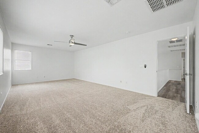 Building Photo - 42323 N 46th Dr