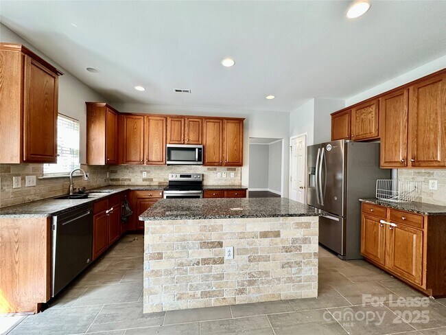 Building Photo - 11119 Amherst Glen Dr