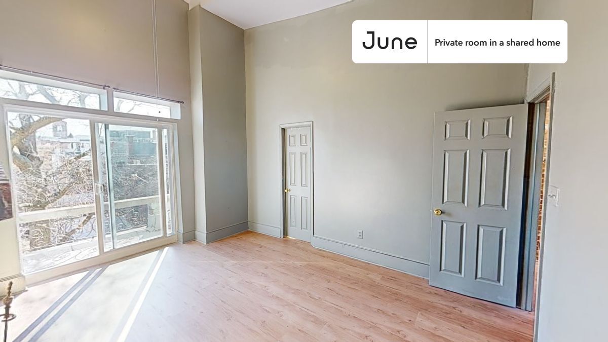 Building Photo - Room in Shared 4 bed/2 bath home