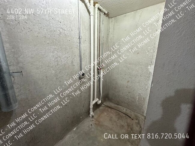 Building Photo - 4402 NW 57th St