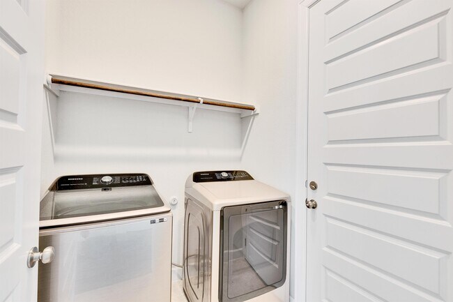Building Photo - 4702 Sea Salt Dr