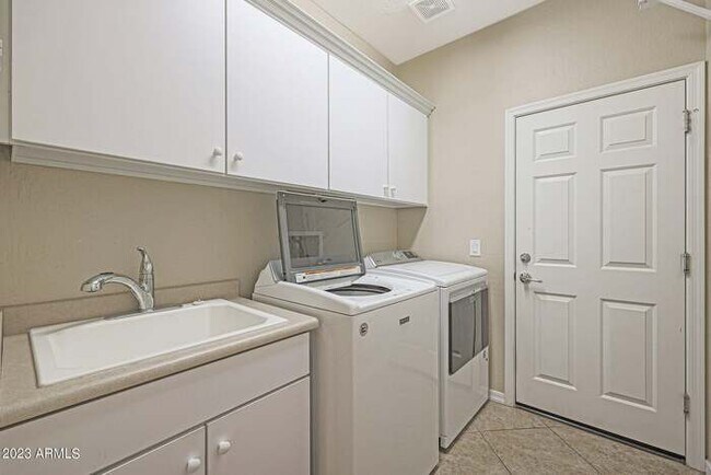 Building Photo - 27112 N 56th Dr