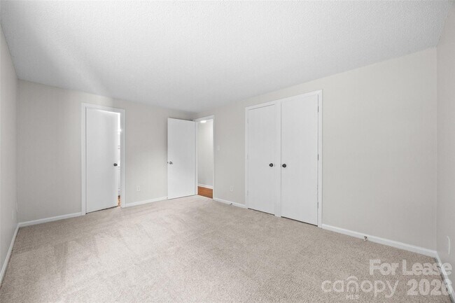 Building Photo - 10715 Derry Dr