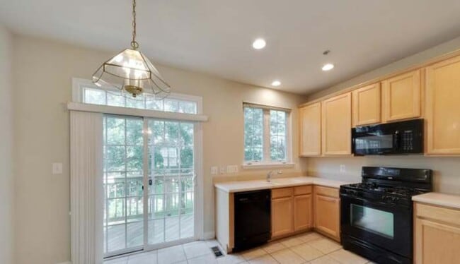 Primary Photo - 8026 Pennington Dr