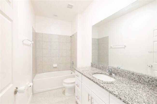 Building Photo - 2203 Pigeon Plum Dr