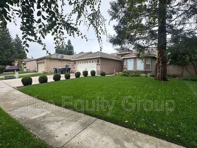 Building Photo - 1421 E Mesa Ct