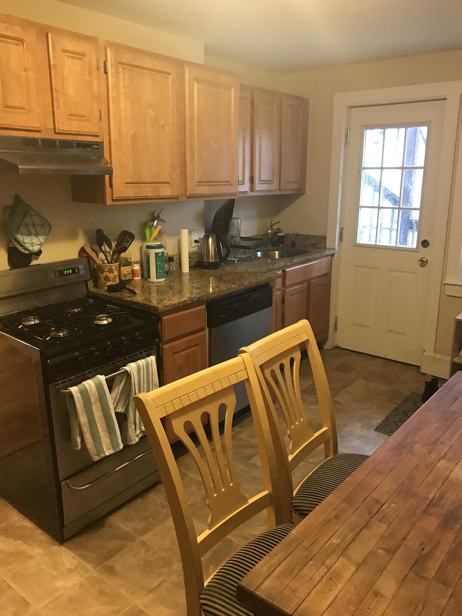 Building Photo - 266 Gold St