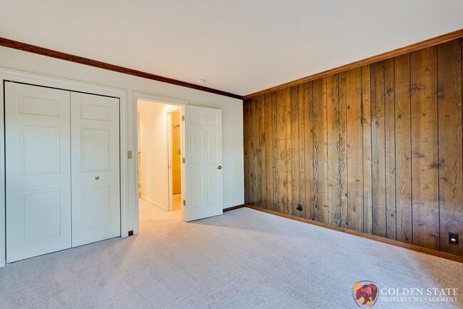 Building Photo - Spacious Los Altos Hills Home with Stunnin...