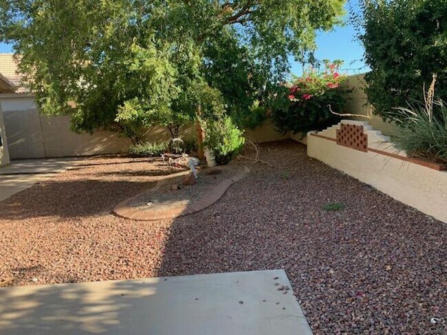 Building Photo - Single Srory Three Bedroom Home in West Ch...