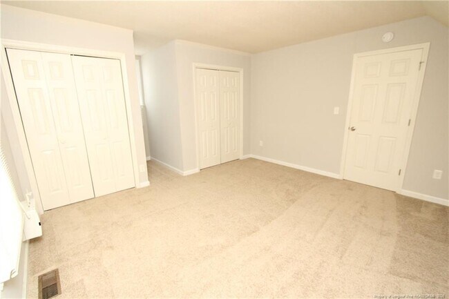 Building Photo - 100 Fawn Ct