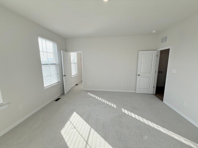 Building Photo - 2435 Ownby Ln