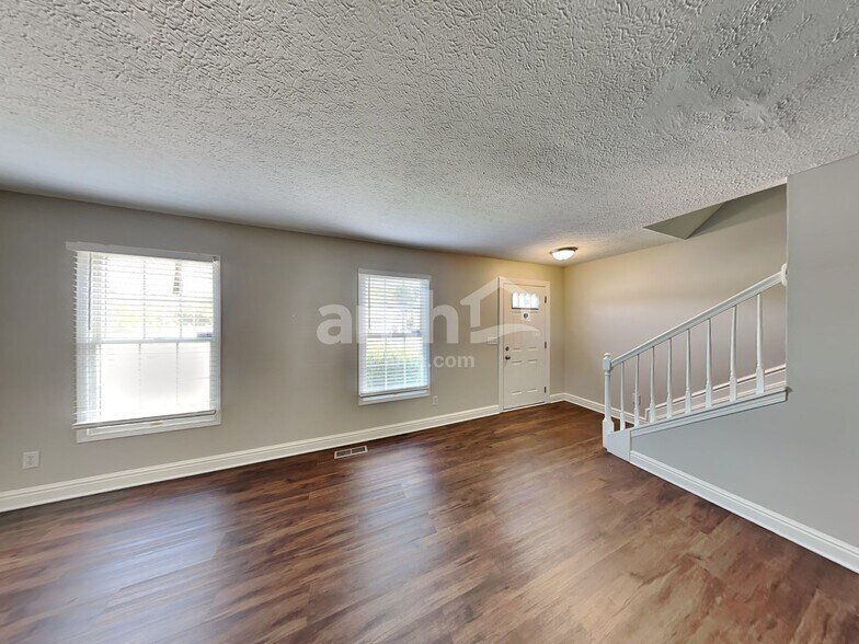 Building Photo - 6463 Winchester Highlands Dr