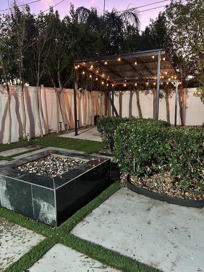 Building Photo - 6134 Fair Ave