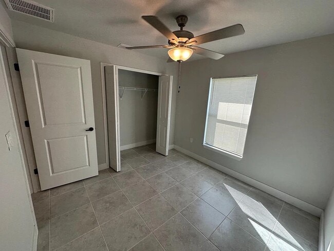 Building Photo - 2710 28th St SW