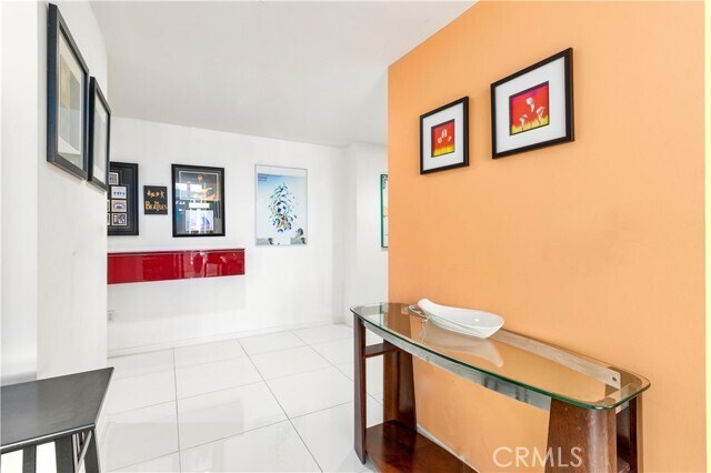 Building Photo - 400 W Ocean Blvd