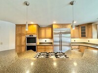 Building Photo - Beautiful 4Bd/2Ba Home In Huntington Beach