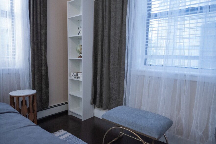 Building Photo - 245 W 113th St