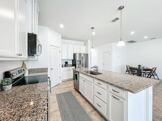 Building Photo - 4213 Keeson Cir