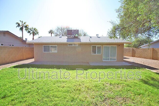Building Photo - 5520 W Alice Ave