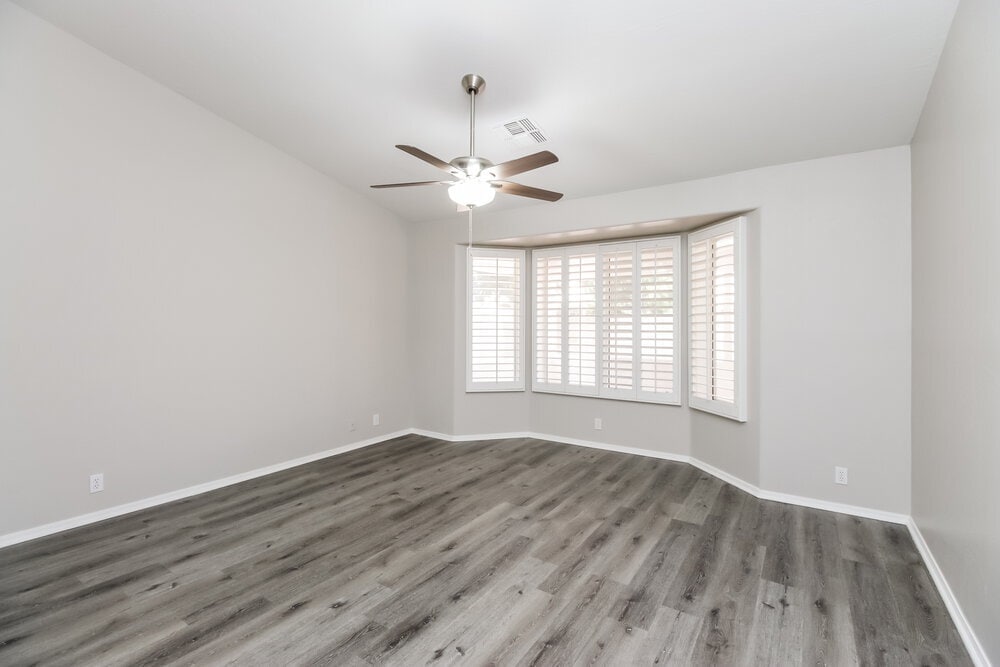 Building Photo - 2216 E Sherri Dr