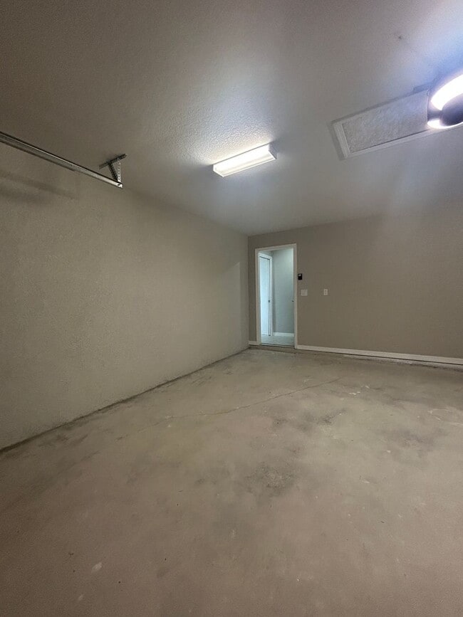 Building Photo - Your Dream Rental: Brand-New 4BR/3BA with Open Floor Plan