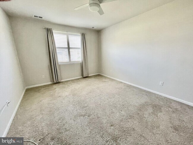 Building Photo - 29847 Sandstone Dr