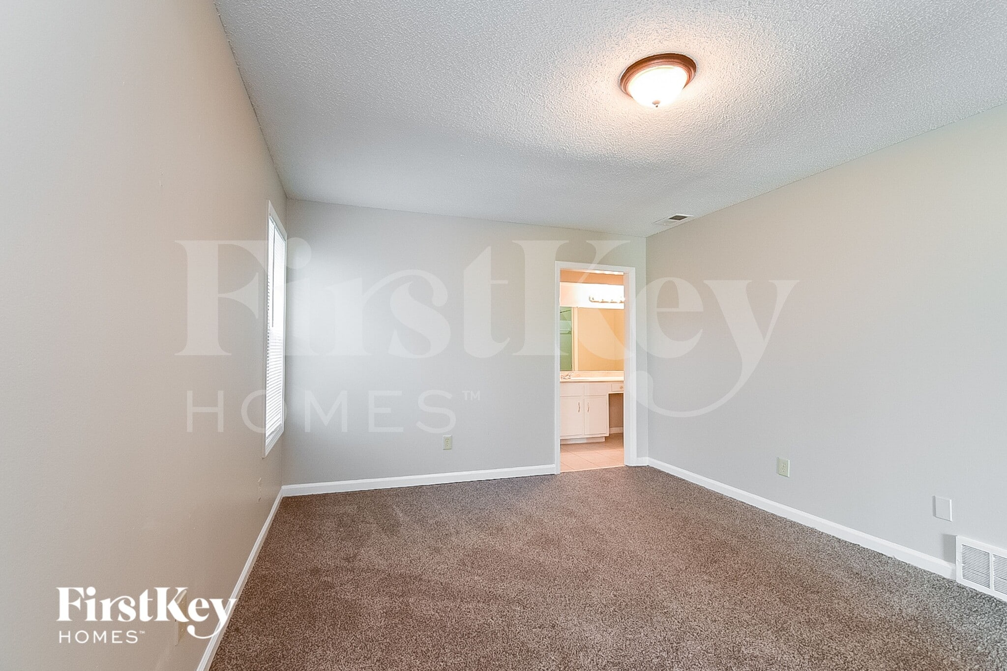 Building Photo - 4399 Winterpark Dr